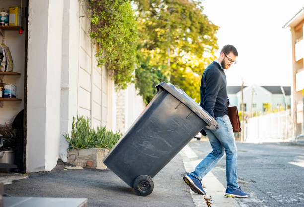 Best Commercial Cleanout Services  in Holiday Shores, IL